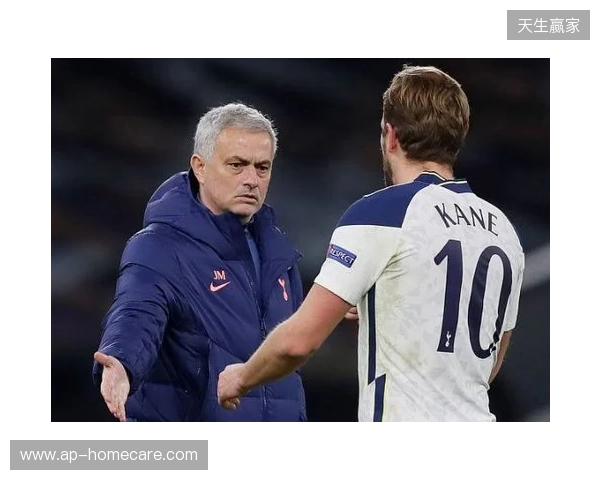 TA:列维的离开让热刺球迷少了个清晰的情绪宣泄目标