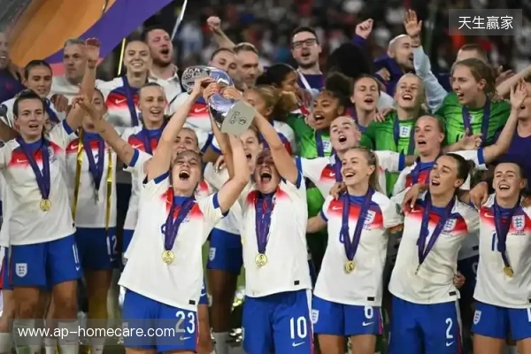 英格兰女足主帅威格曼被授予女爵士头衔,几位球员也被授勋