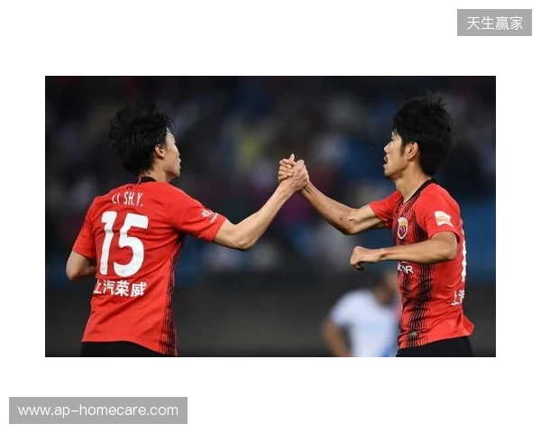 半场-玉昆暂3-0泰山 奥斯卡双响卡约闪击克雷桑中框+失误被断